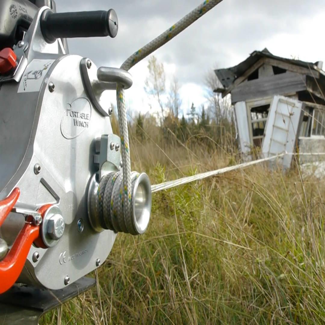 Portable Winch PCW5000-A Gas-Powered Pulling Winch, Honda GXH50