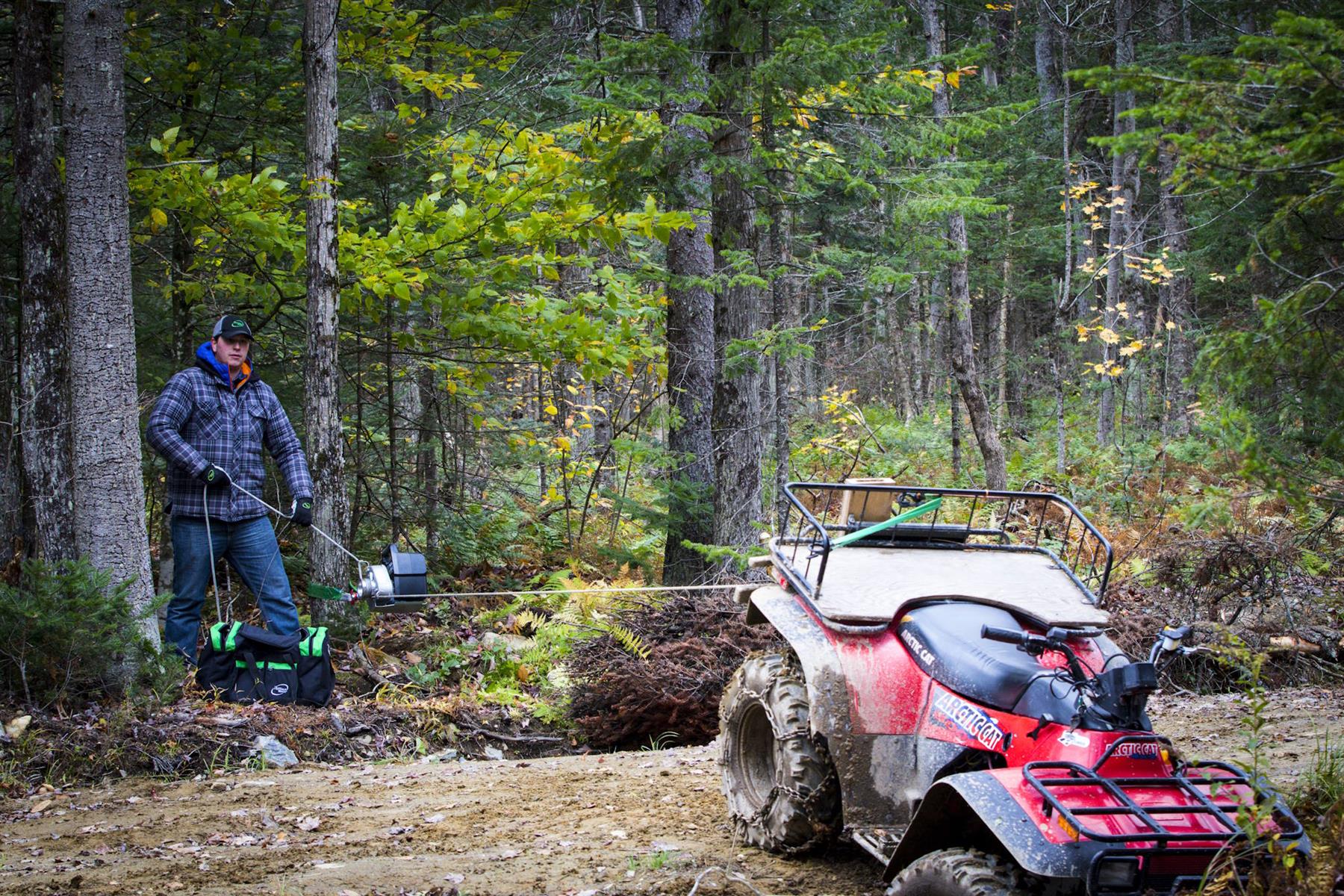 Portable Winch PCW3000-LI-A Battery-Powered Pulling Winch, 80/82V